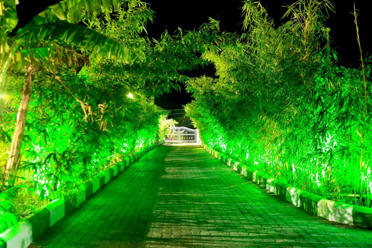 Mount Machi Resort Pune Exterior foto